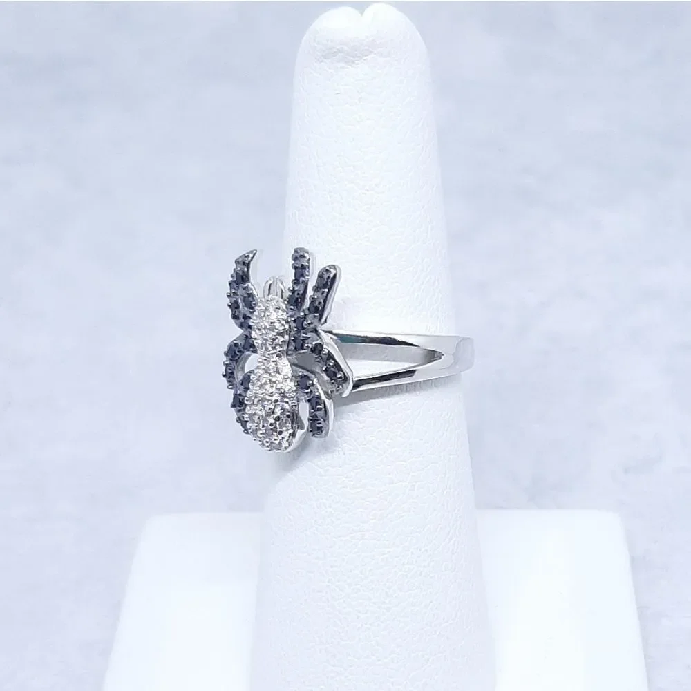 Glamorous Black and Silver Spider Ring - Picture 3 of 7